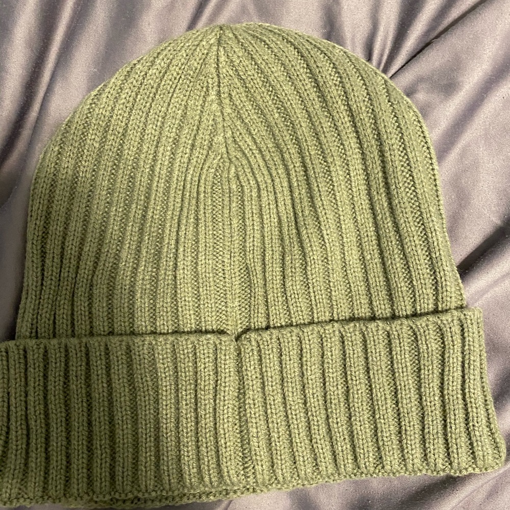 beanie - Picture 2 of 2